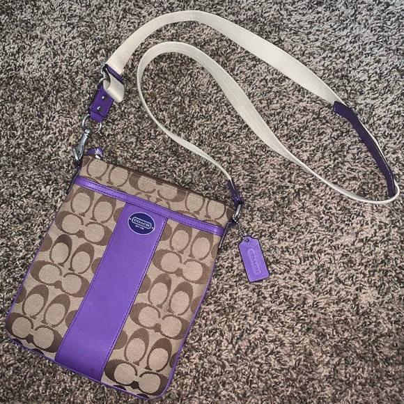 Coach Handbags - Purse